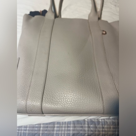 Handbags - Elegant Gray Leather Tote Bag